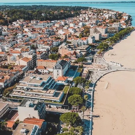 L'escale Arcachonnaise - T3 - 6 Couchages - Wifi- Parking Prive Gratuit - Plages Commerces A Pied