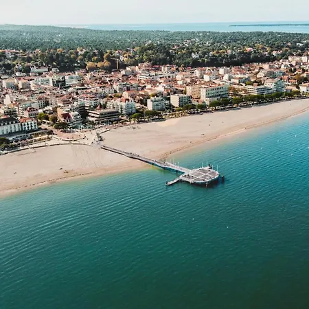 L'escale Arcachonnaise - T3 - 6 Couchages - Wifi- Parking Prive Gratuit - Plages Commerces A Pied Arcachon