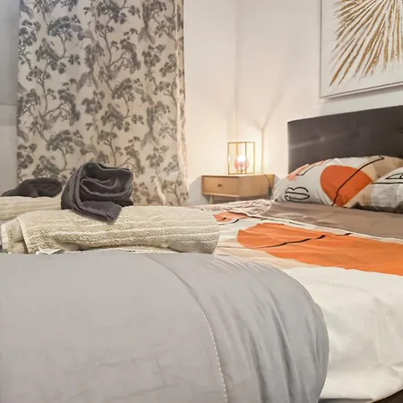 Daire L'escale Arcachonnaise - T3 - 6 Couchages - Wifi- Parking Prive Gratuit - Plages Commerces A Pied Arcachon